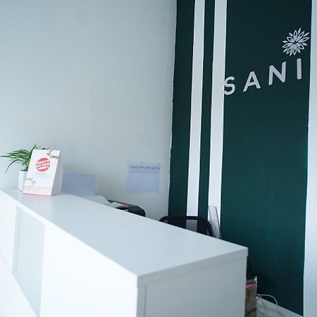 Reddoorz At Sani Guest House Balikpapan Esterno foto