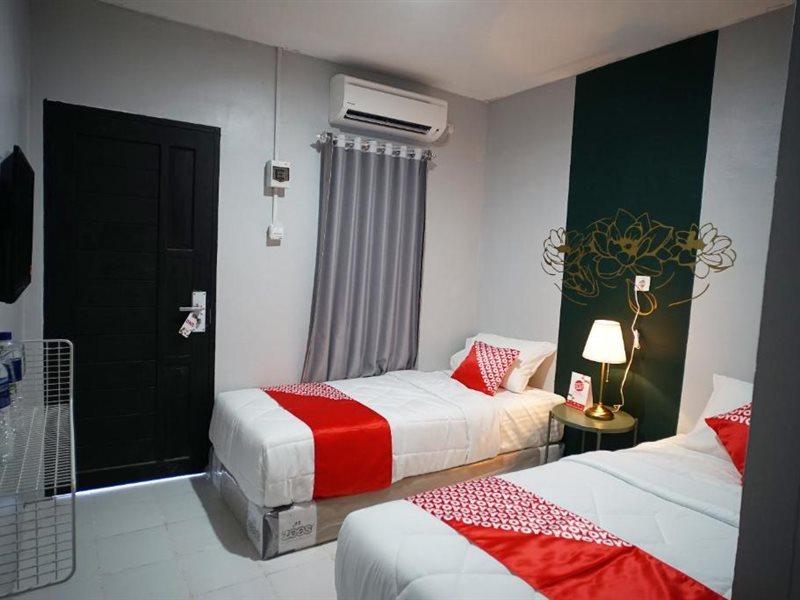 Reddoorz At Sani Guest House Balikpapan Esterno foto
