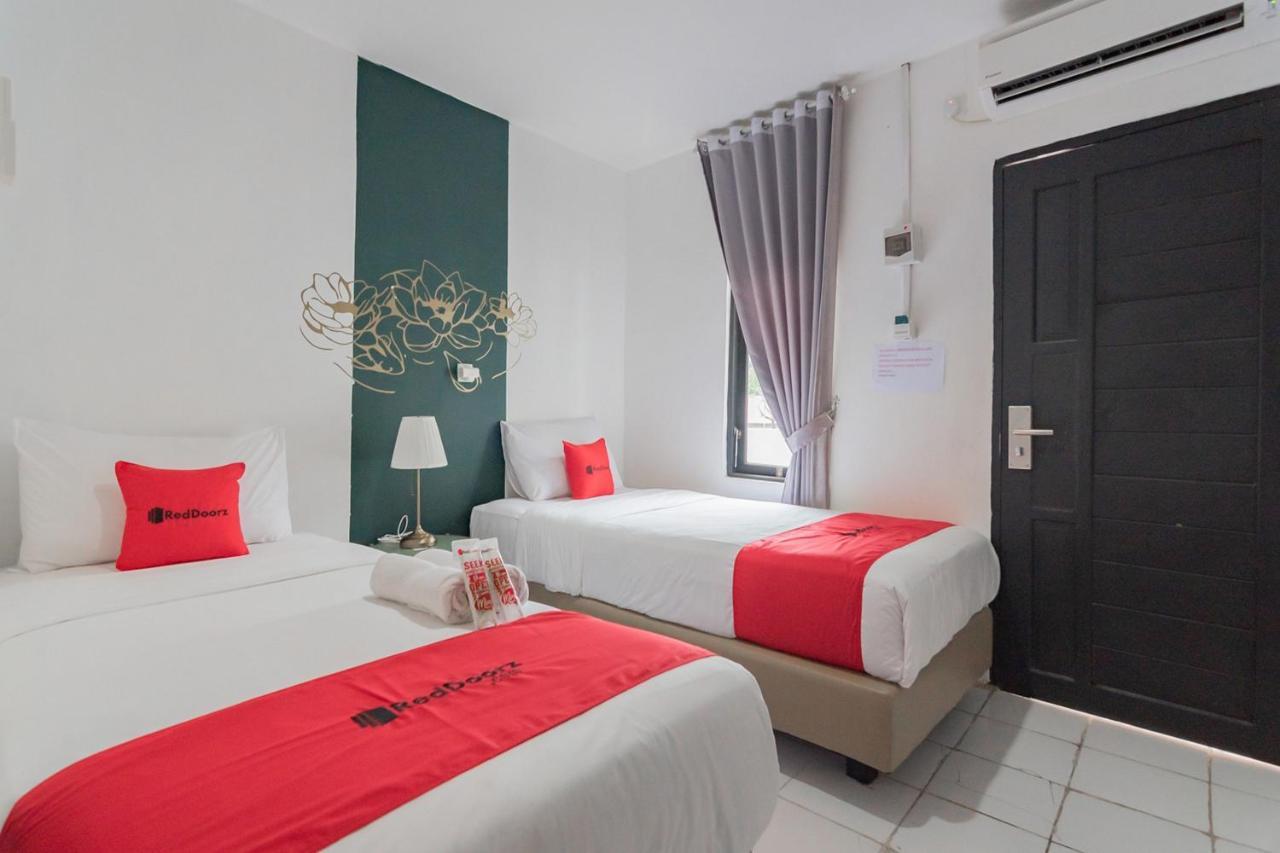 Reddoorz At Sani Guest House Balikpapan Esterno foto