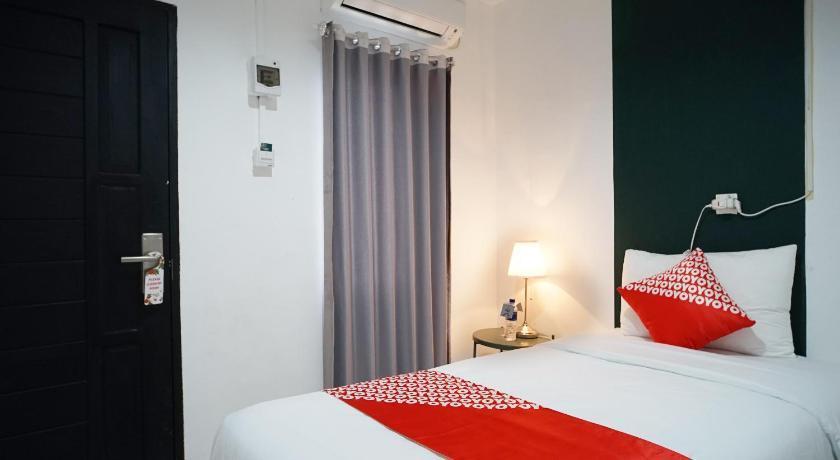 Reddoorz At Sani Guest House Balikpapan Esterno foto