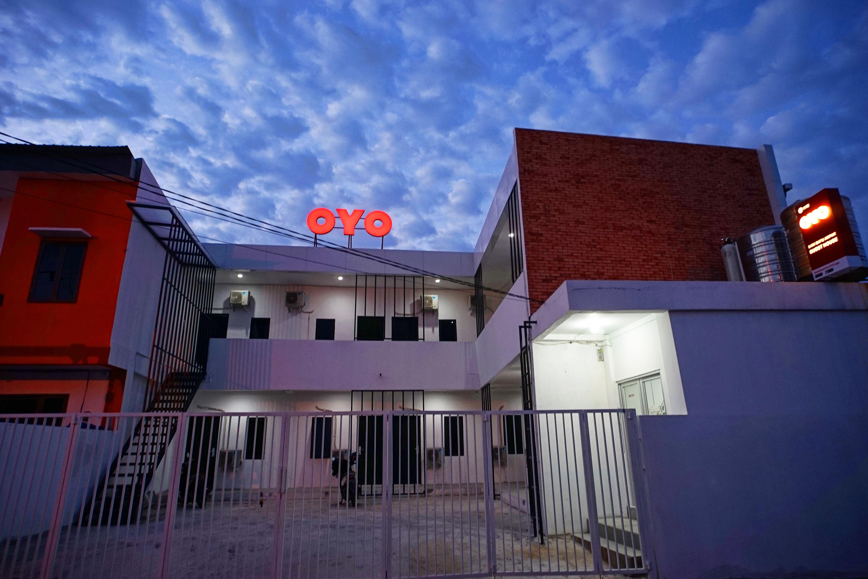 Reddoorz At Sani Guest House Balikpapan Esterno foto