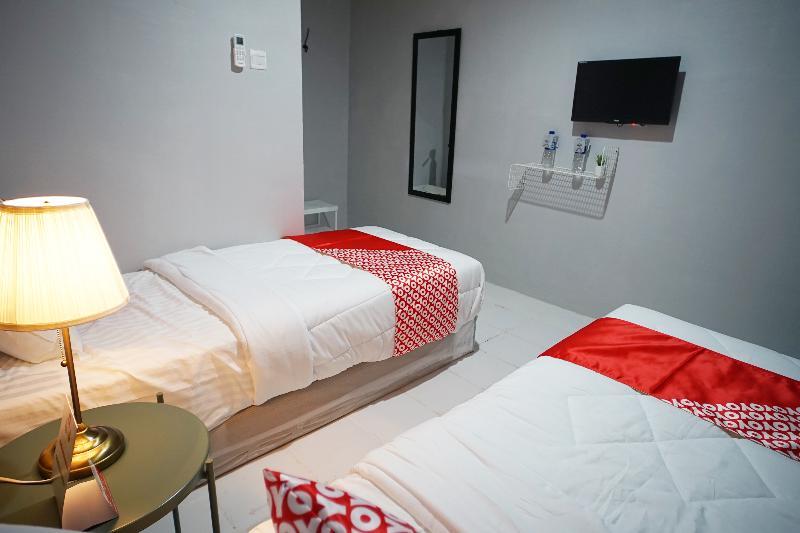 Reddoorz At Sani Guest House Balikpapan Esterno foto